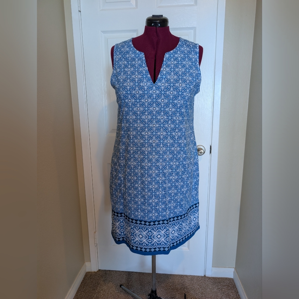Lands' End Blue and White Patterned Shift / Bathing Suit Cover Up Sz L